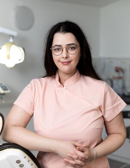 Antónia - Dental assistant
