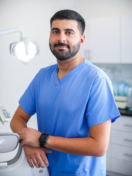 Dr. Mohamed Dogan - Fogorvos